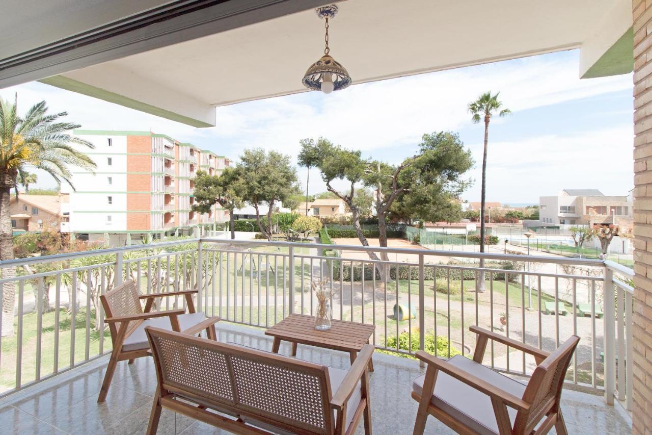 Global Properties, Apartamento Con Terraza Y Piscina A Un Paso De La Playa カネット・デ・ベレンゲル エクステリア 写真
